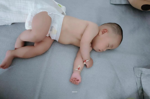 杞县四个月宝宝12斤